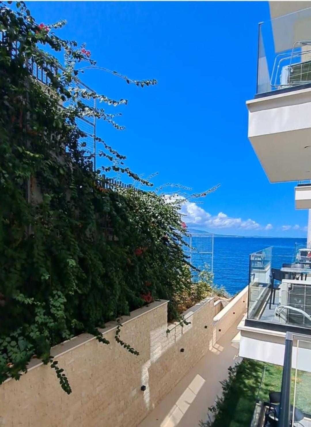 Mamani Apartments Saranda Exteriör bild