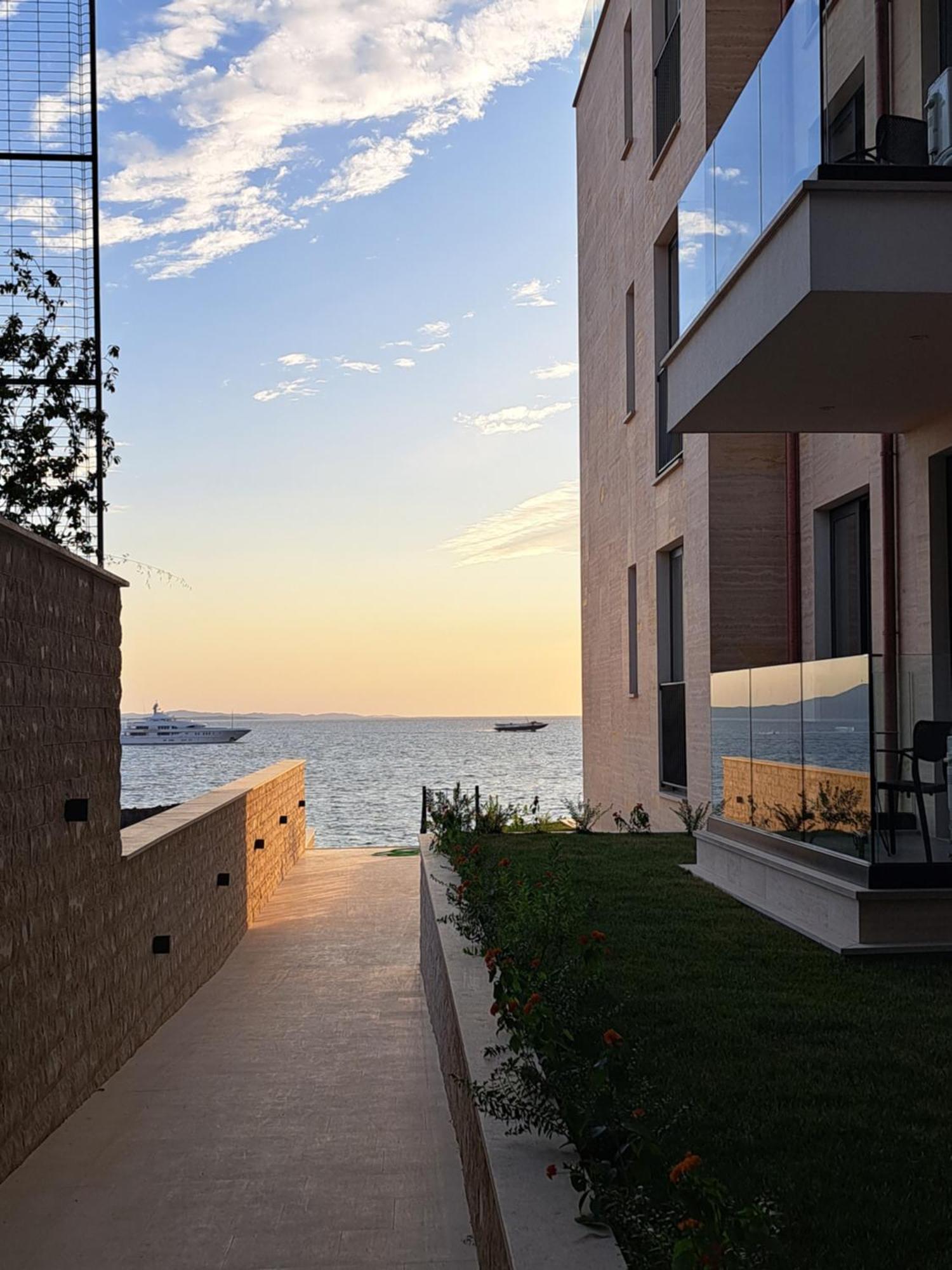 Mamani Apartments Saranda Exteriör bild