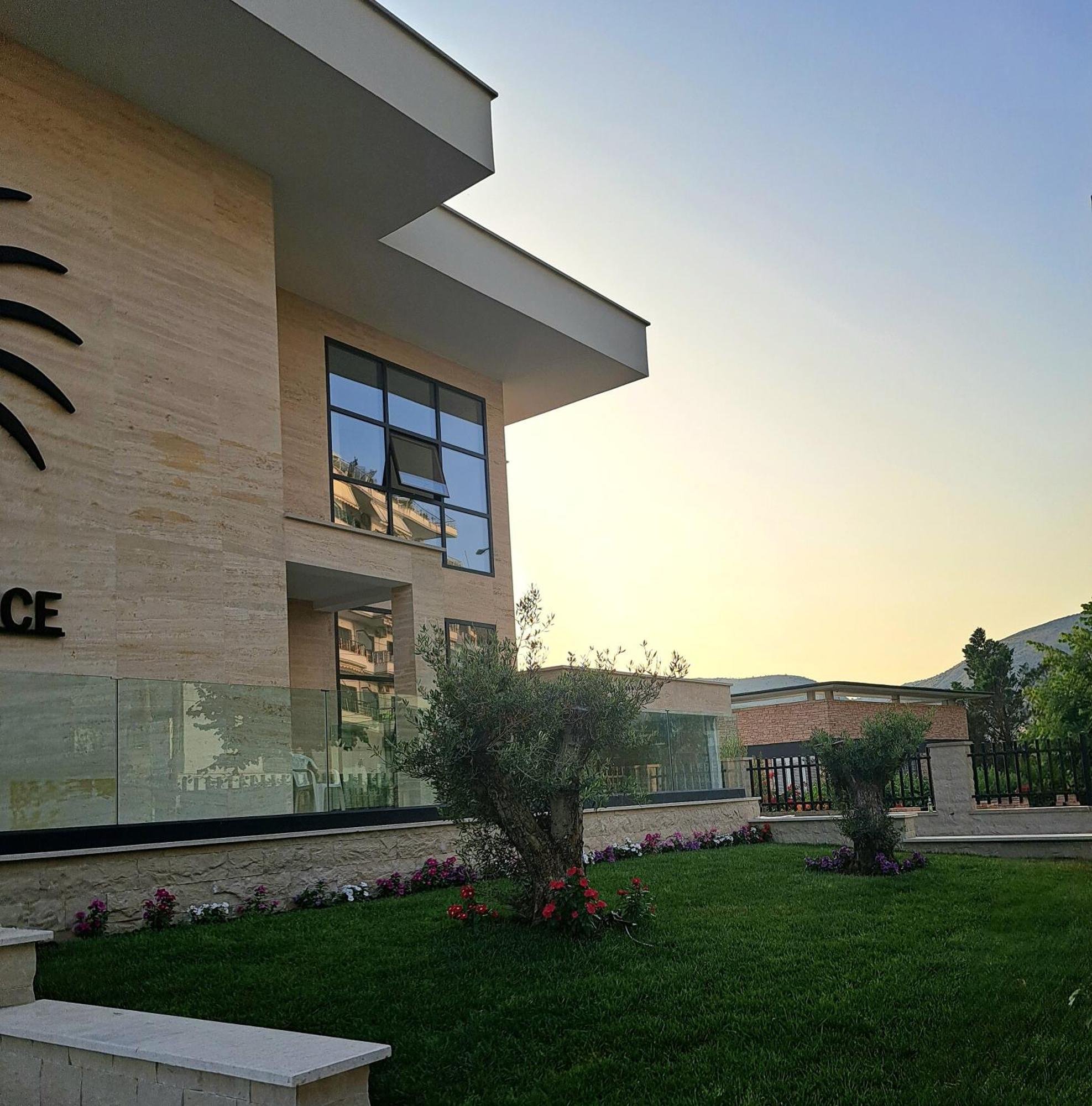 Mamani Apartments Saranda Exteriör bild